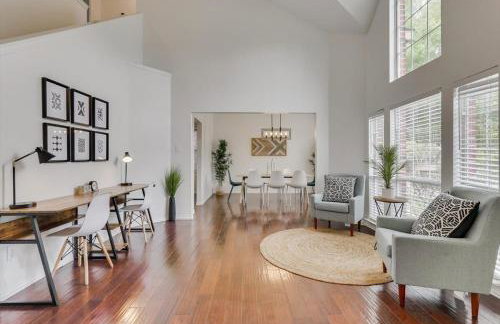 Spacious 6BR Pool Hot Tub & Game Room - Foto 2