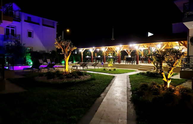 Akin Apart and Hotel - Photo 24