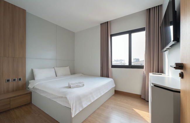 Moonlit Suites Hotel - Photo 38