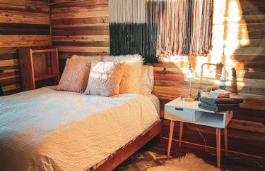 Breathtaking ViewsTwo Bedroom Cabin with Hot tub - Foto 10