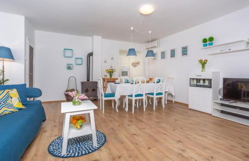 3 Bedroom Amazing Home In Malinska - Foto 5