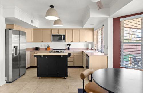 Slide into Fun Pool Games Fire Pit Sport Court - Foto 25