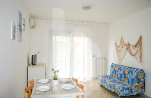 Homiday - Green Bay Village - Photo 43