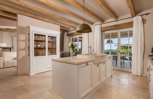 Villa Plava with Panoramic Seaview and big pool - Foto 12