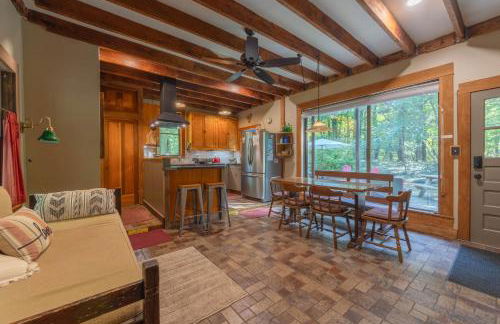 Walking distance to Lake Michigan! Cozy Cottage - Foto 4