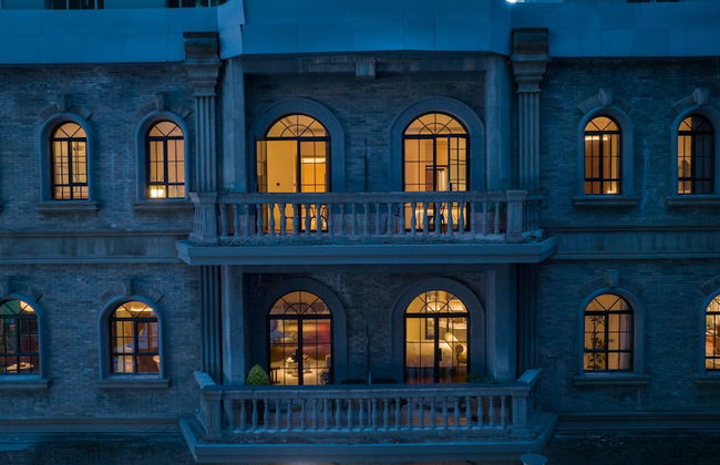 Golden Age Hotel - Photo 1