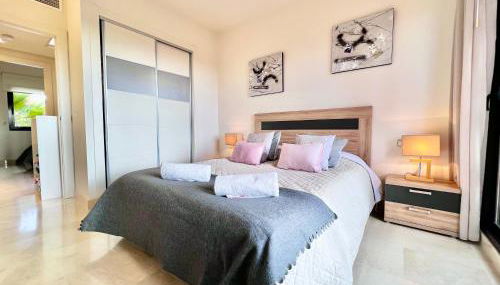 Oasis con piscina y sol - Foto 2