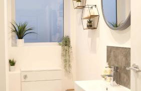 Lovely 2 Bed Apartment w Garden near Northampton - Photo 41