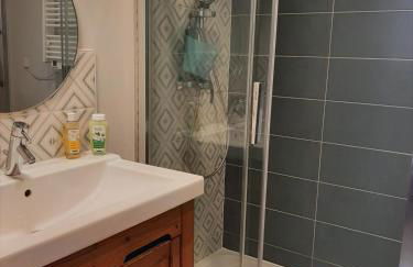 Proche gare, cosy, courte et moyenne durée - Foto 10