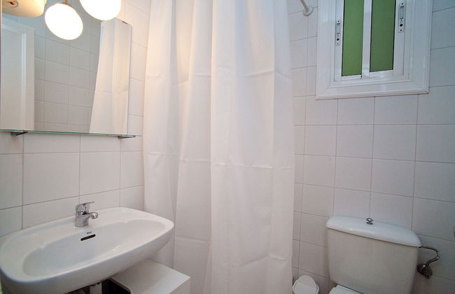 Cute & Spacious Eixample Apartment - Photo 33