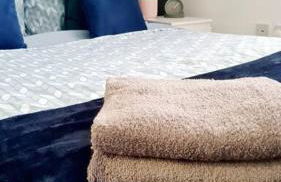 Stylish 2 bedroom Apartment / FREE Gated Parking - Foto 9