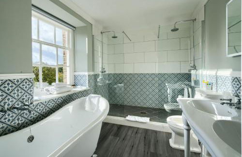 Peterstone Court Country House Restaurant & Spa - Photo 7