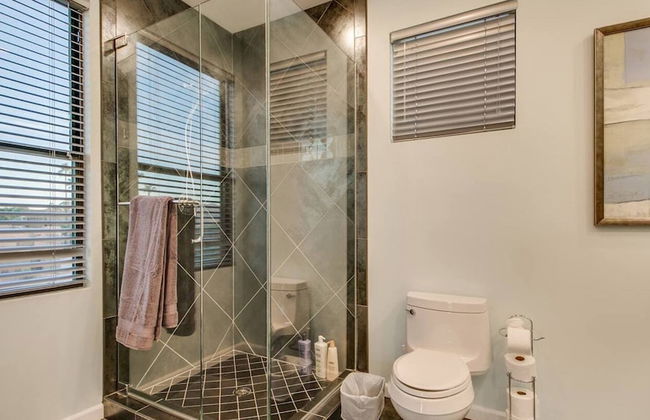 Luxe 4 Bdrm W/pool and Spa on Golf Course Lot! - Foto 22