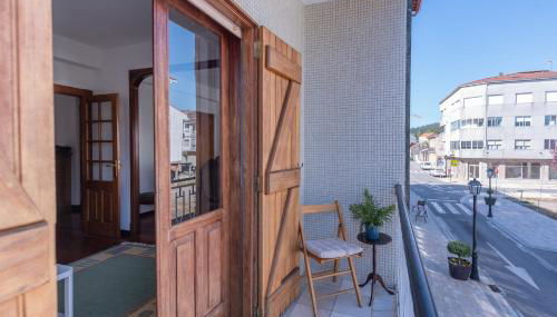 Luminoso apartamento reformado en villa termal - Photo 2