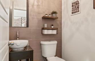 Luxury 3BR Rooftop Apartment Walk to MET and Metro - Foto 30