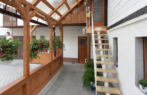 Quiet Couples Apartment - Foto 18