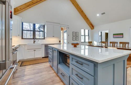 Waterfront Flippin Retreat with White River Access! - Foto 10