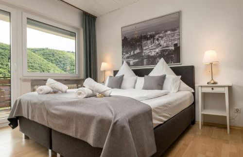Elbling Appartement for 4 People - Billiards - 2 Bedrooms - 2 Bathrooms - Balcony with Mosel View - Parking - Wine Barrel Bar - Fully Equipped Kitchen - Netflix - WaipuTV - 3 km from Cochem - Foto 30
