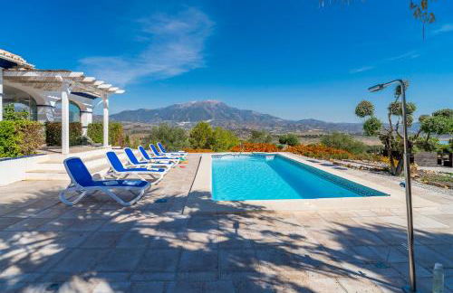 Las Alondras stunning lake views - Foto 36