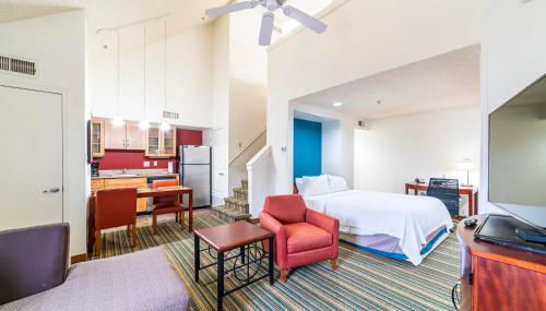 Phoenix Loft sleeps 6 - Photo 2