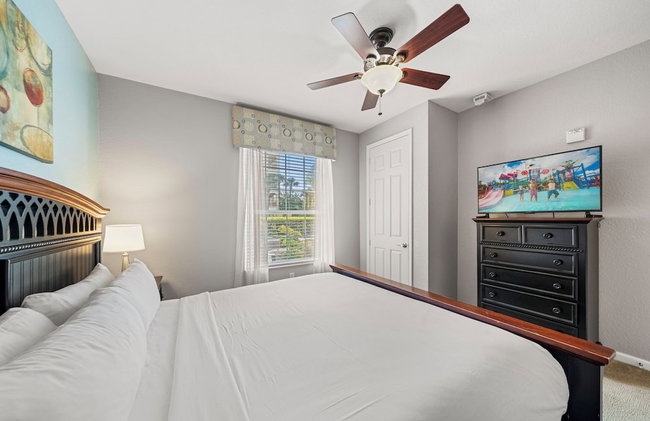 Lakefront Luxury - Photo 67