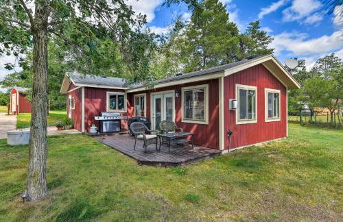 Lakefront Solon Springs Cabin with Private Dock! - Foto 3