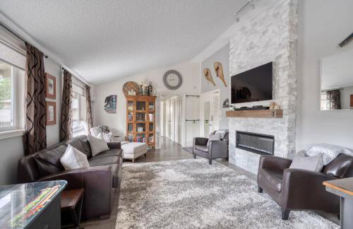 Mt Hood Village Condo - Cozy Retreat with Fireplace - Foto 10