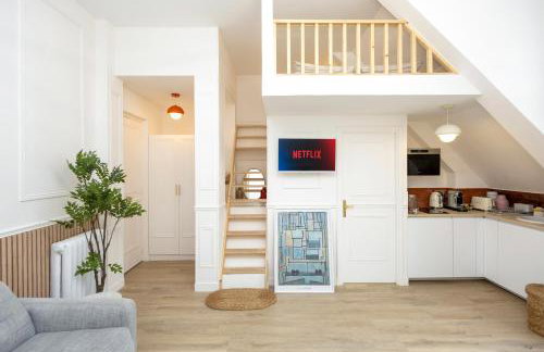 LV2 Au cœur de l'Avenue des Champs-Elysées Arc de Triomphe - Photo 10