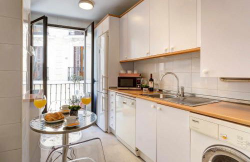 Royal Palace by SkyKey - Tarifas mensuales! - Photo 28