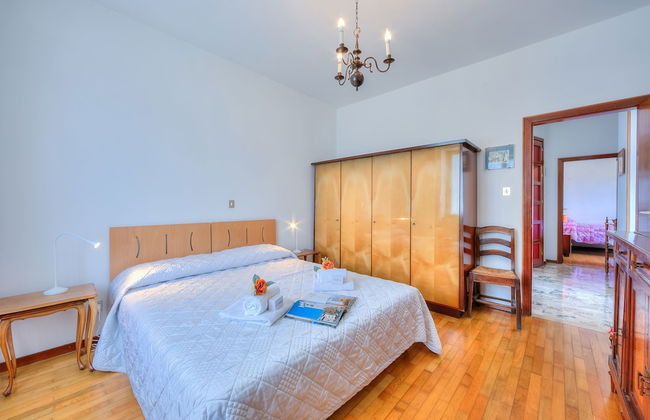 Sunrise On The Garda Lake - Photo 5