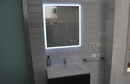 Espectacular Suite Privada a pie de playa y mar en CHALET ROQUETES - Foto 60