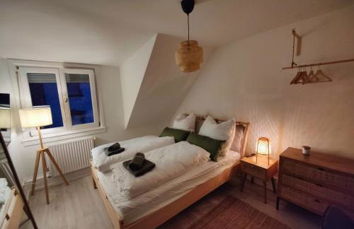Bliss - 2 Schlafzimmer, Boho, Netflix, Arbeitsplatz - Foto 17