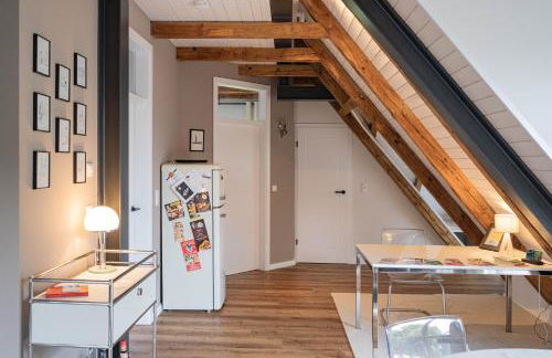 Traumhafte Ferienwohnung am Park, großer Balkon, voll ausgestattete Küche, Schreibtisch, WiFi, Smart TV, Carport, Wallbox, Fahrräder - Foto 39