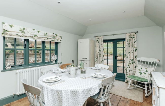 Antelope Cottage - Rural Pet Friendly Cottage - Photo 2