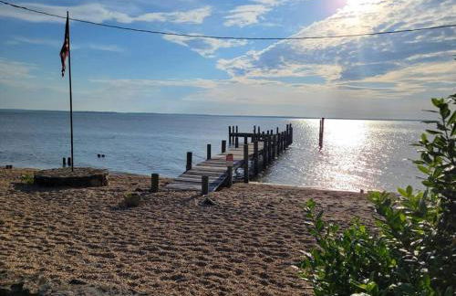 Bungalow Private Beach & Dock Colonial Beach Water - Foto 6