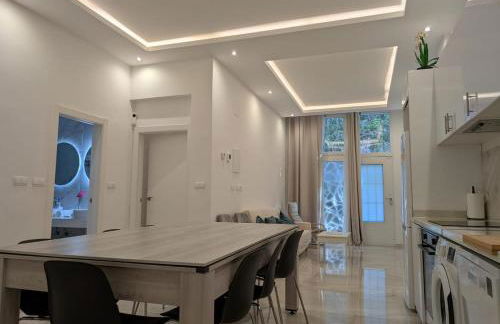 Luxury in Madrid for 10 and Pets - Photo 1