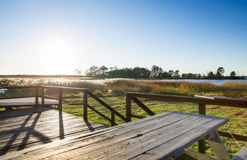 Eastern Shore Group Getaway! Riverfront Home - Foto 30