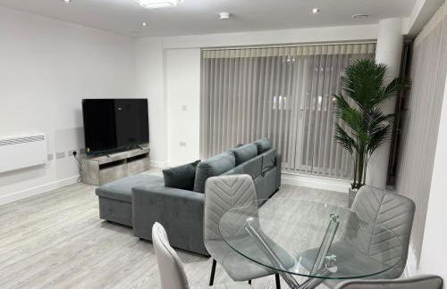 Serenity Waterfront 2 Bed Apartment - Foto 17