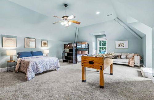 Lush Palace Has Power and Water, MTR Options - Foto 22