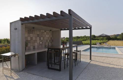 Villa in Kanfanar With Swimming Pool - Foto 10