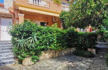 2-BR Apartment by the Sea - Photo 26