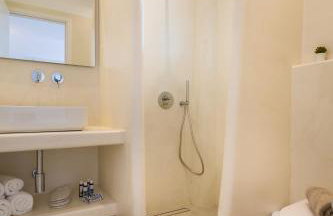 La Mer Seaside Apartments - Photo 6