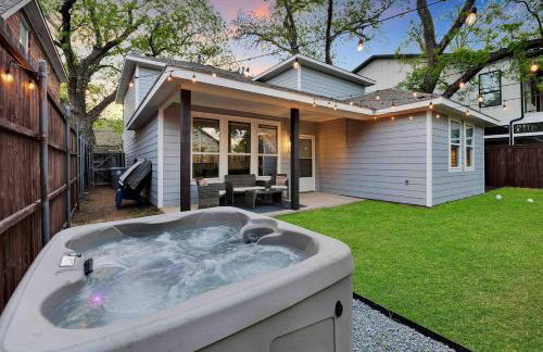 Highland Cottage - Central, Huge Yard HOT TUB - Foto 49