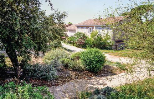 Cozy Home In Calvisson With Kitchen - Photo 23