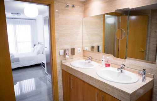 Art and Sciences view luxury apartment - Foto 32