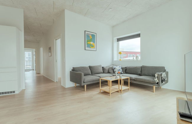 Delightful 2 Bedroom Apt | Balcony | Parking - Foto 9