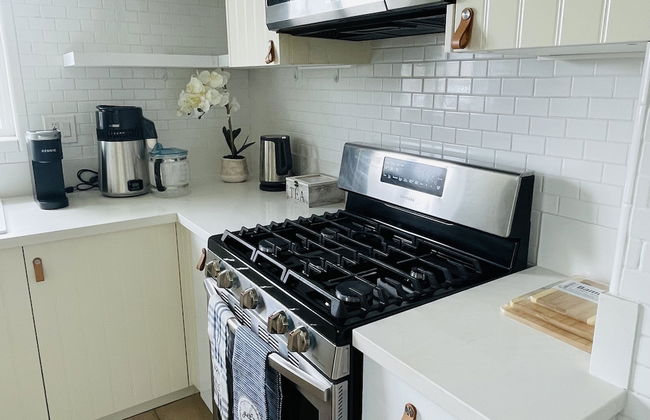 Manhattan Beach Vacation House - For solo, pair, family and business travelers - Photo 30