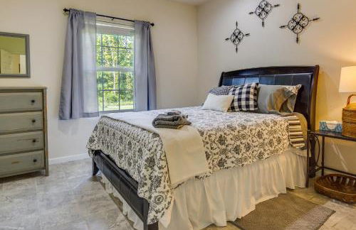 Charming Gravois Mills Escape with Private Backyard! - Foto 18