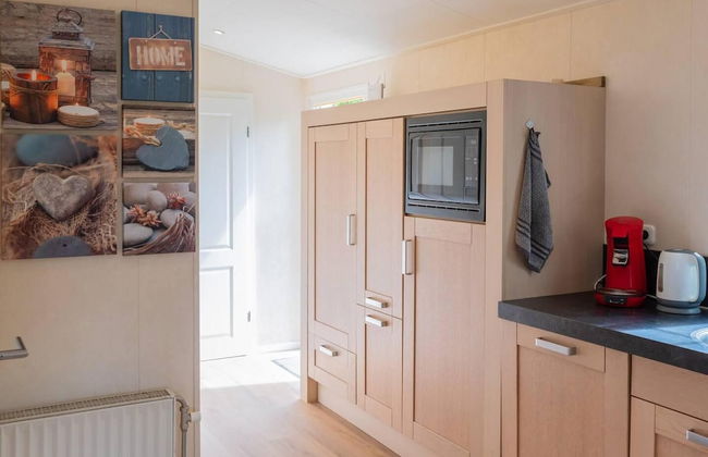 Enjoyin Luxury Chalet With Swimming Pool - Photo 4