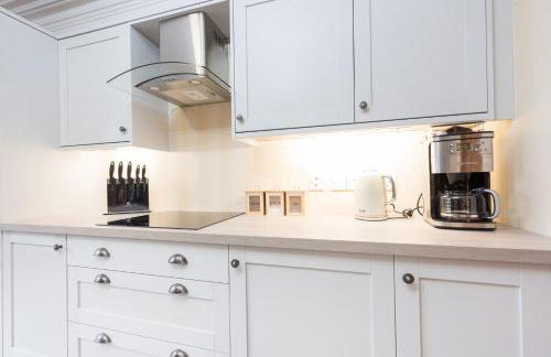 Balloan House - Photo 7